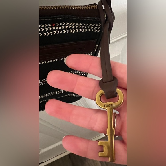 FOSSIL Fiona Crossbody Bag Black White Geometric Pattern Brown Leather Strap - Picture 5 of 15